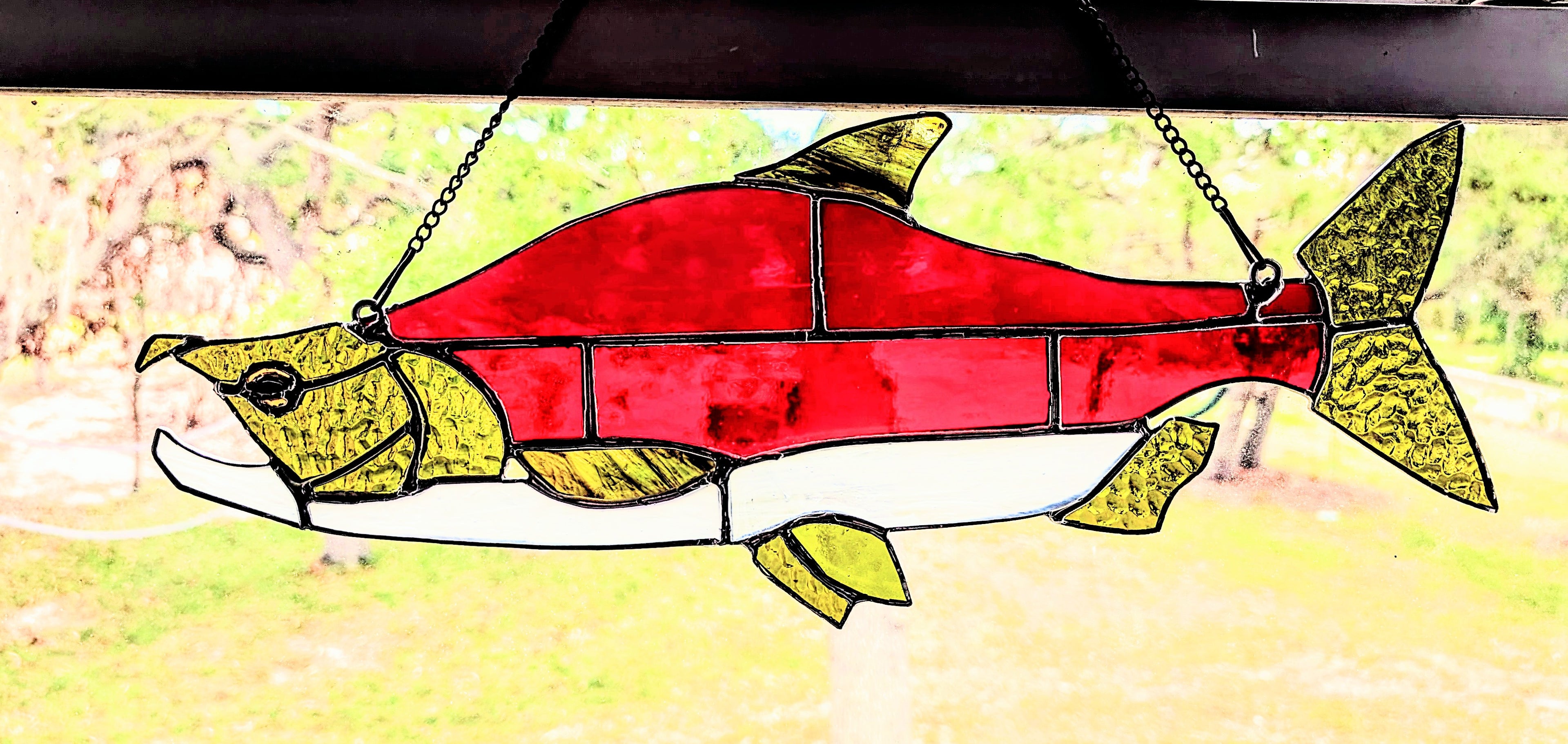 Stained Glass Sockeye Salmon Suncatcher – Vibrant River Fish Wall Art & Lake House Decor, Freshwater Sportfishing Gift (18Wx7H)