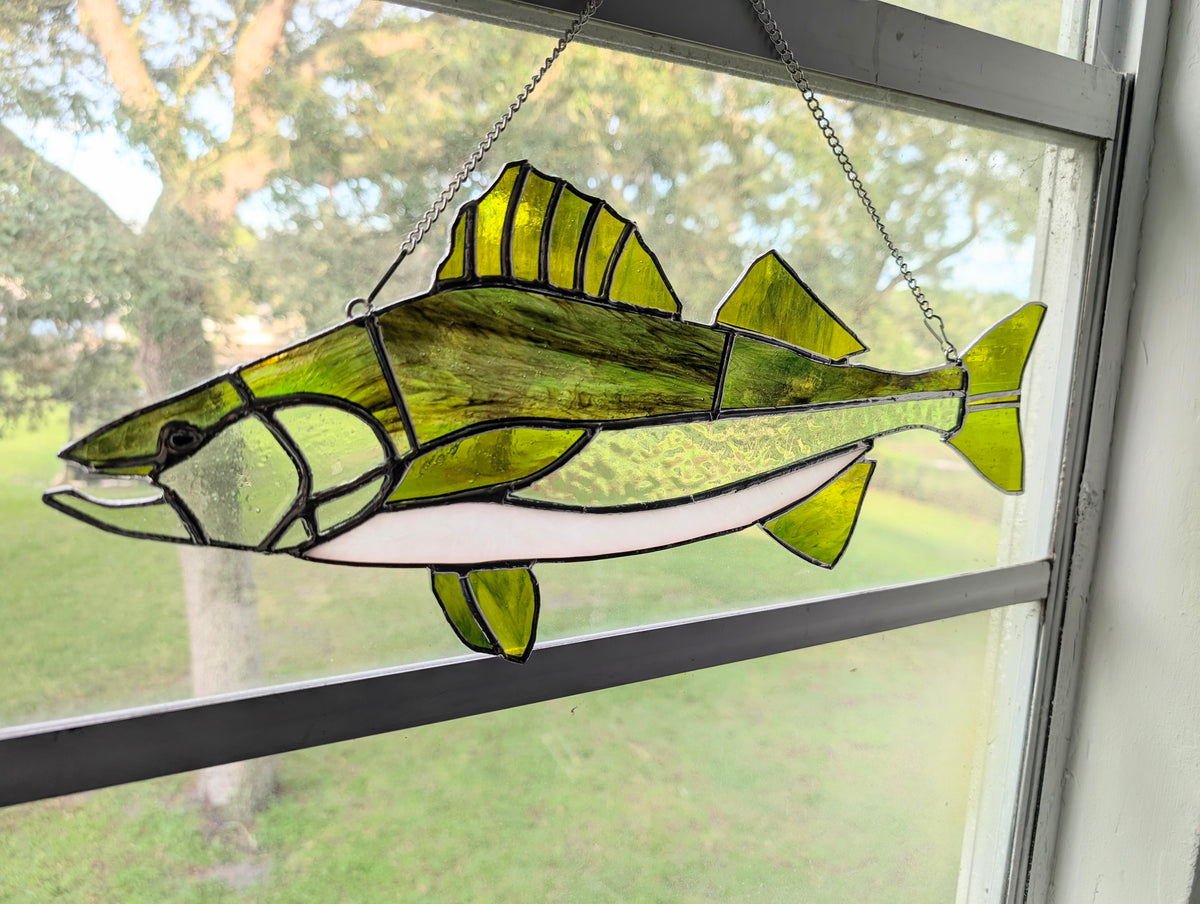 Stained Glass Walleye Fish  (18Wx8H)