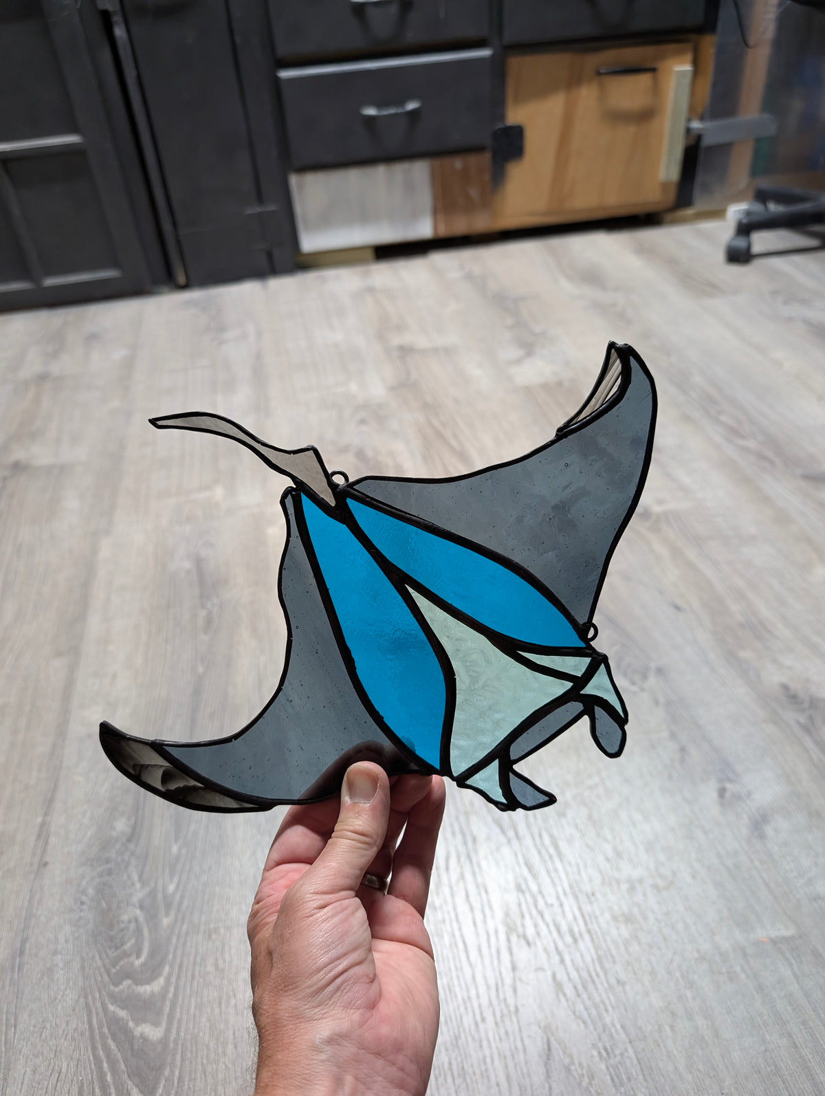 Stained Glass Mantaray (10x9)