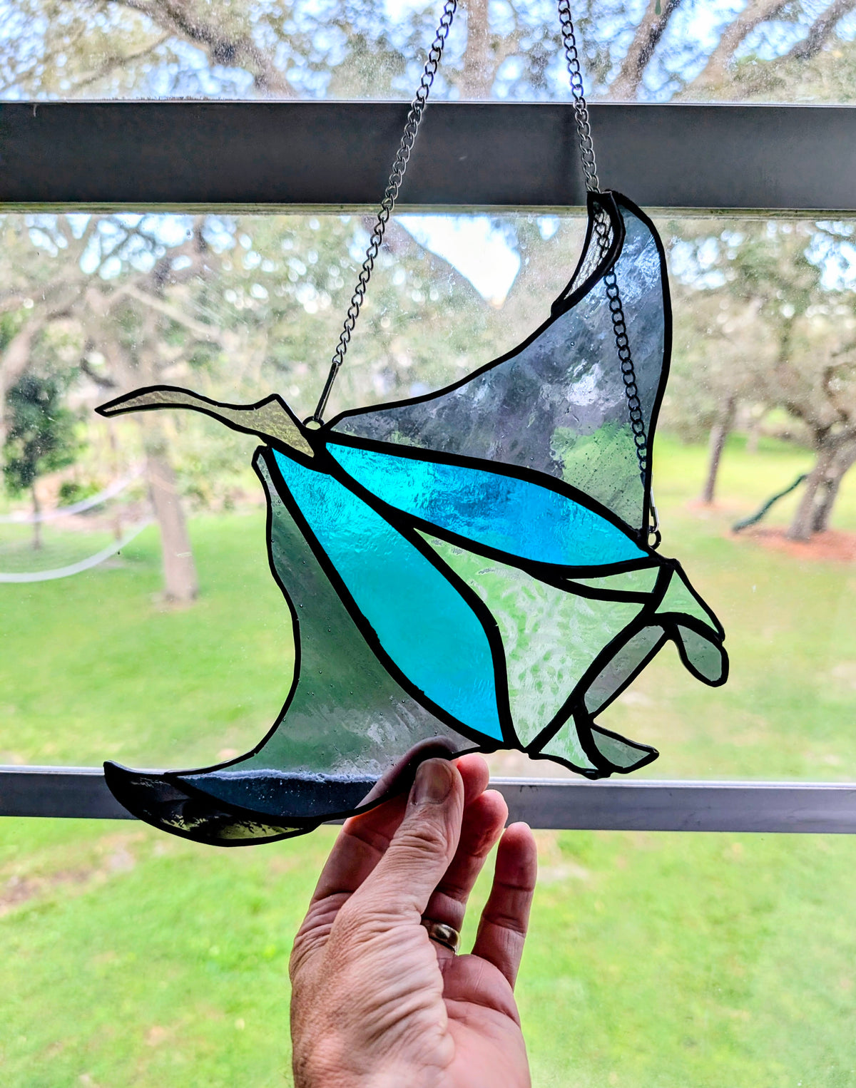 Stained Glass Mantaray (10x9)
