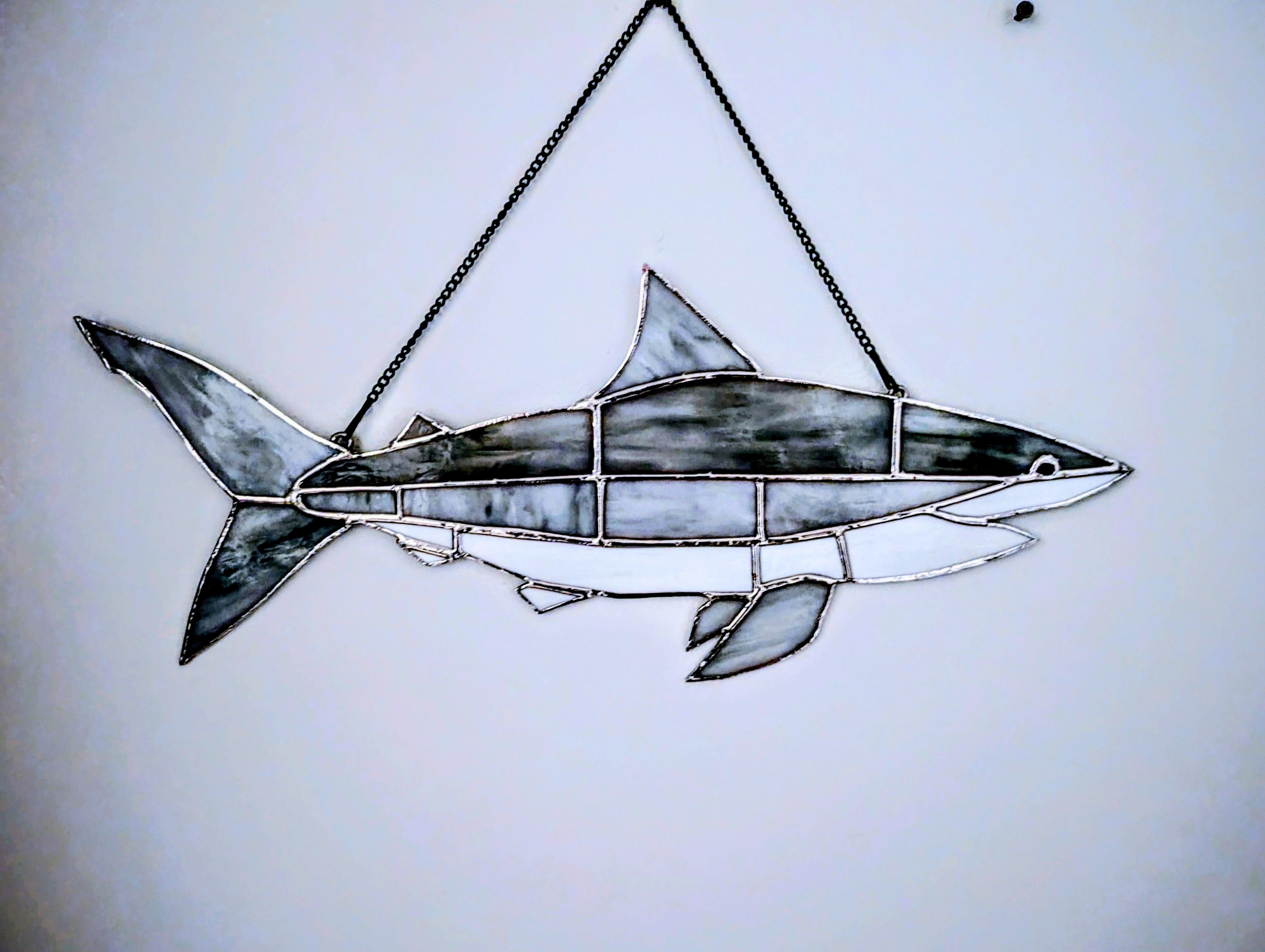 Stained Glass Mako Shark Suncatcher, Saltwater Fishing Gift, Modern Beach House Window Art, Coastal Marine Wildlife Decor Panel (21x7)